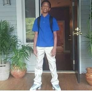 Meet your Posher, Leona